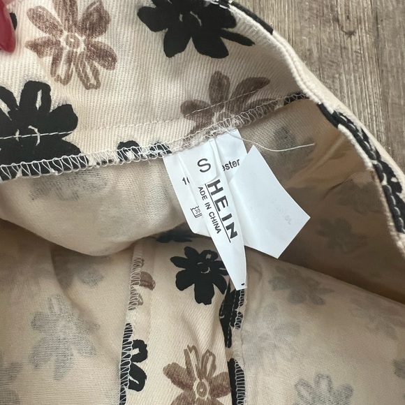 FLORAL PANTS JEANS DENIM SIZE SMALL - Picture 5 of 6